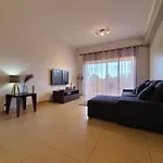 Royal Garden T2 By Yha Apartmán Conceição