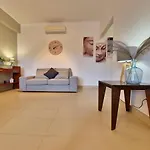 Apartmán Royal Garden T2 By Yha Conceição