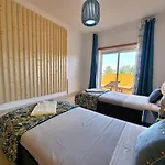 Royal Garden T2 By Yha Apartmán Conceição