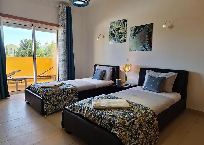Royal Garden T2 By Yha Apartament