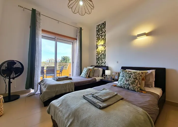 Apartament Royal Garden T2 By Yha Conceição