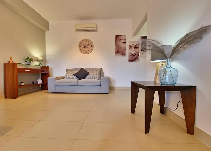 Apartament Royal Garden T2 By Yha Conceição