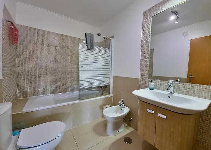 Apartament Royal Garden T2 By Yha *